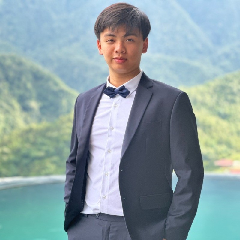 1728527053506 (2).jpg