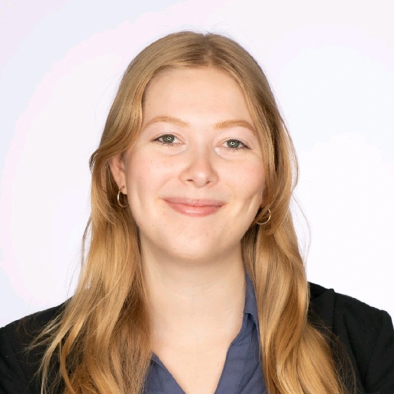 Hailey Schoner Headshot.jpg