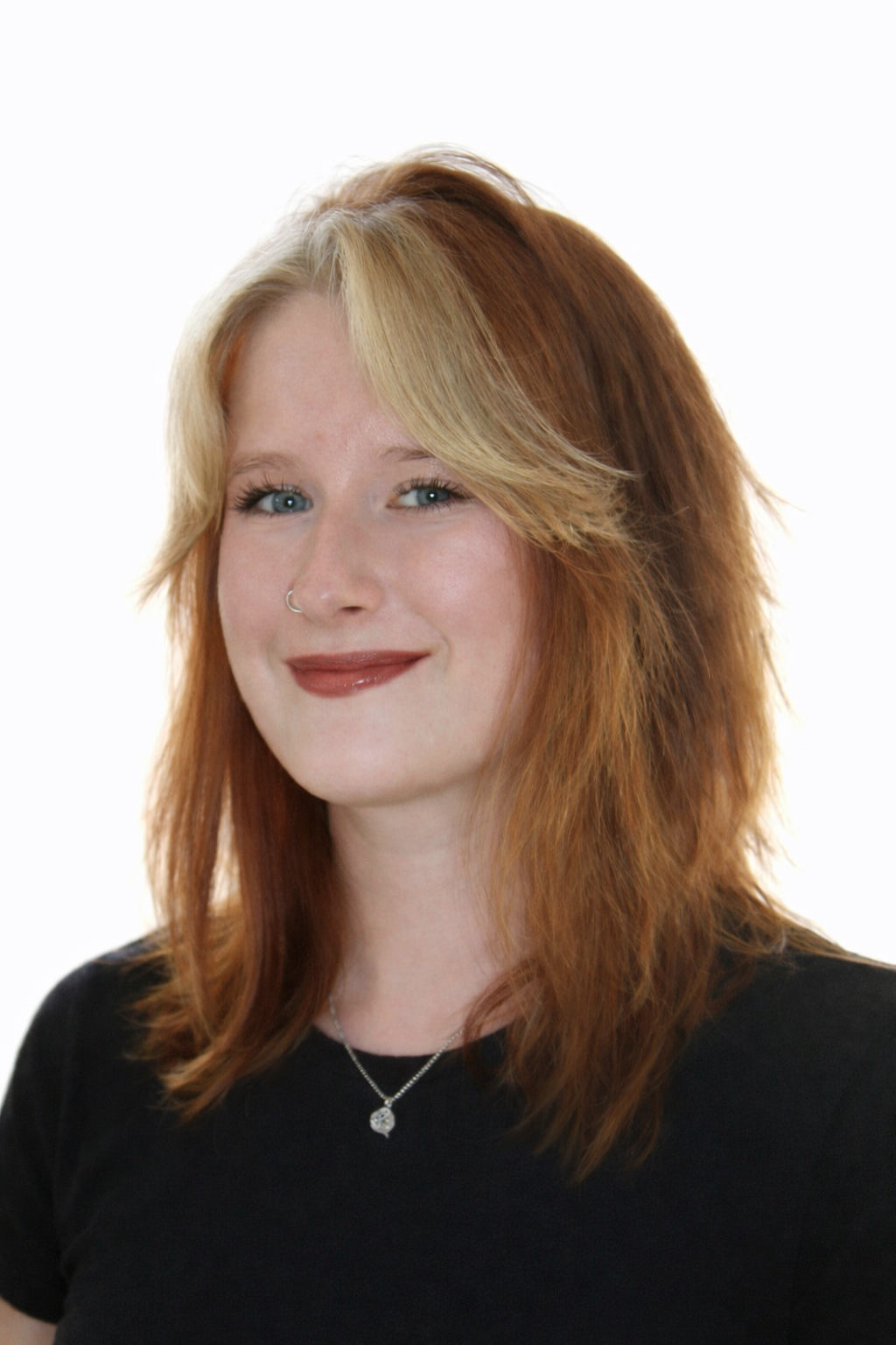 headshot1.PNG