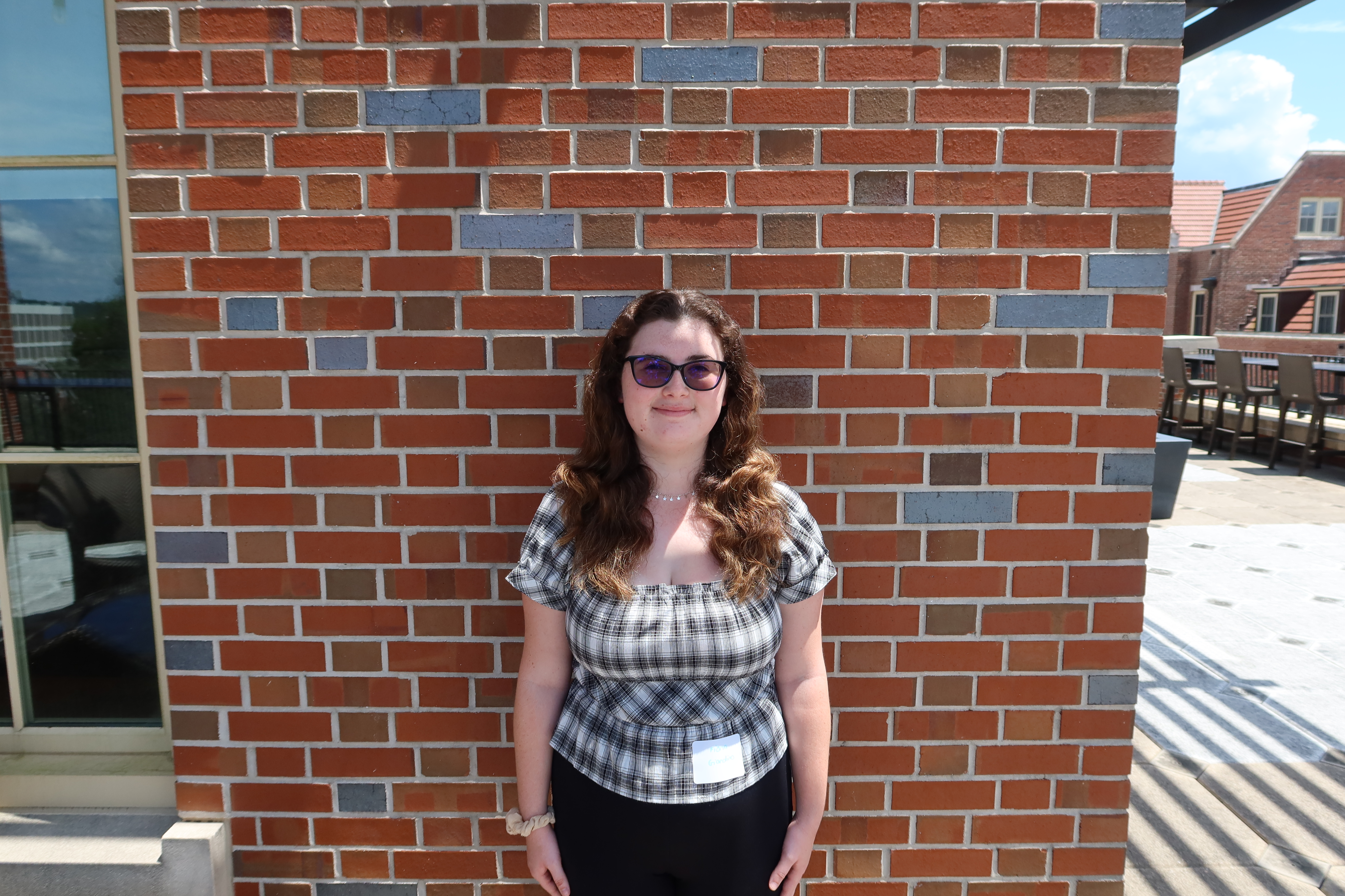 Fiona Giardino Headshot.JPG